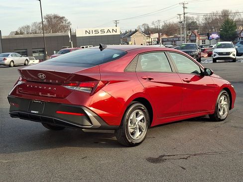 New 2026 Hyundai Elantra SE w/ Cargo Package image 4