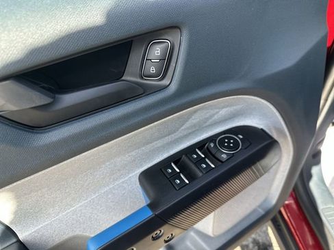 New 2025 Ford Maverick XLT image 17