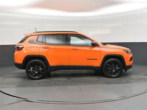New 2026 Jeep Compass Latitude image 2