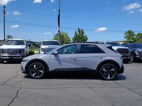 New 2025 Hyundai Ioniq 5 SEL image 4