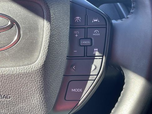 Used 2024 Toyota Prius LE image 24