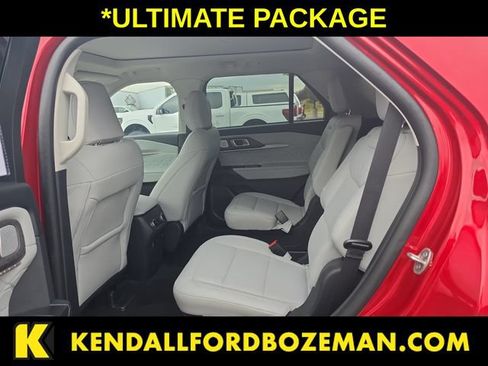 Used 2025 Ford Explorer Platinum w/ Ultimate Package AWD/4WD image 19