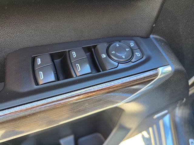 Used 2020 Chevrolet Silverado 1500 RST w/ All-Star Edition AWD/4WD image 22