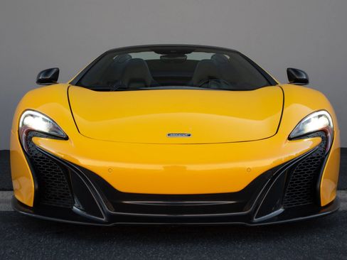 Used 2015 McLaren 650S Spider Convertible 2D image 5