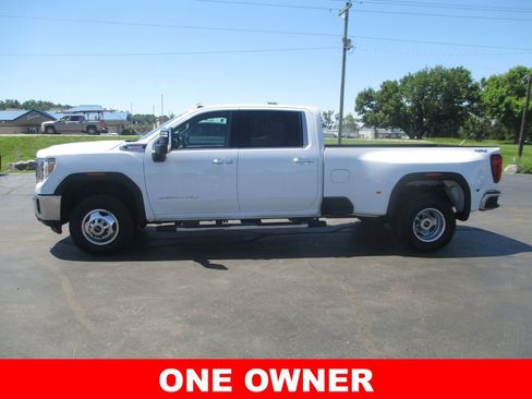 Used 2022 GMC Sierra 3500 SLT w/ SLT Convenience Package AWD/4WD image 9
