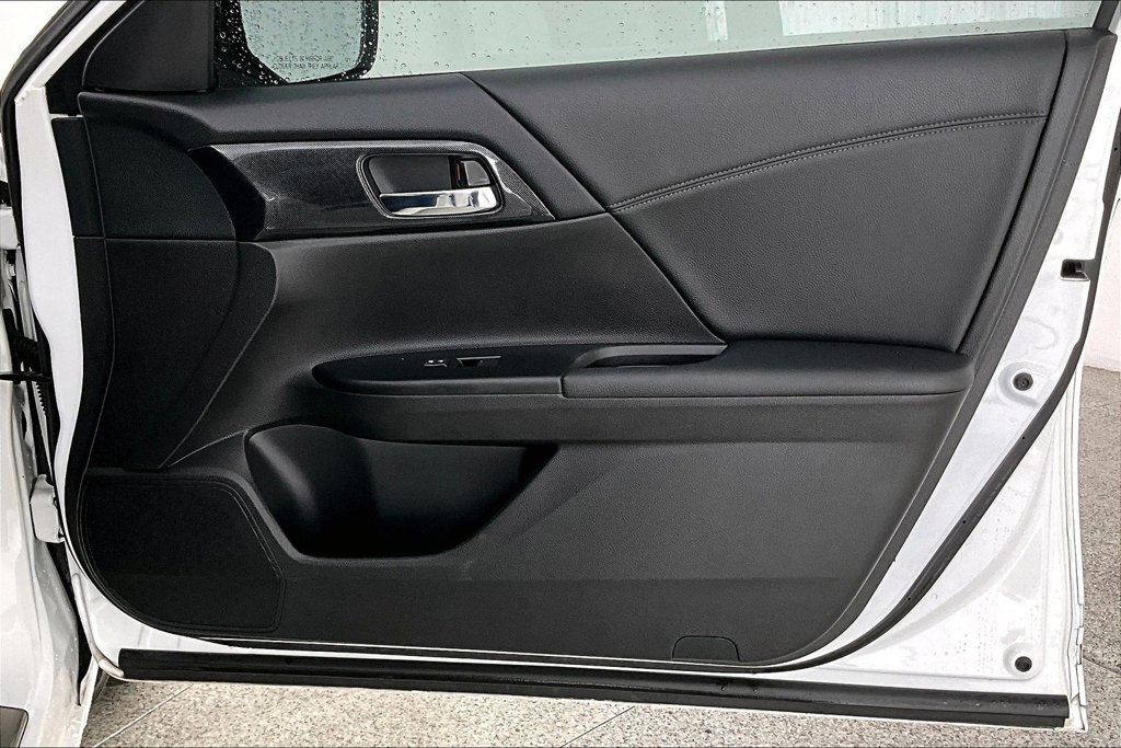 Used 2014 Honda Accord Sport image 23