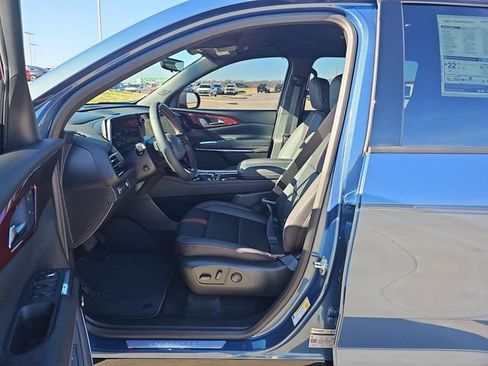 New 2026 Chevrolet Traverse RS FWD image 19