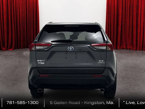 Certified 2023 Toyota RAV4 XLE Premium AWD/4WD image 6