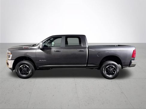 New 2026 RAM 2500 Laramie AWD/4WD image 9
