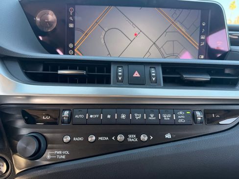 Used 2020 Lexus ES 350 w/ Accessory Package FWD image 14