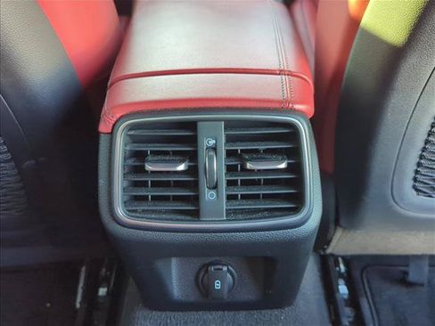 Used 2022 Genesis G70 3.3T Launch Edition RWD image 25