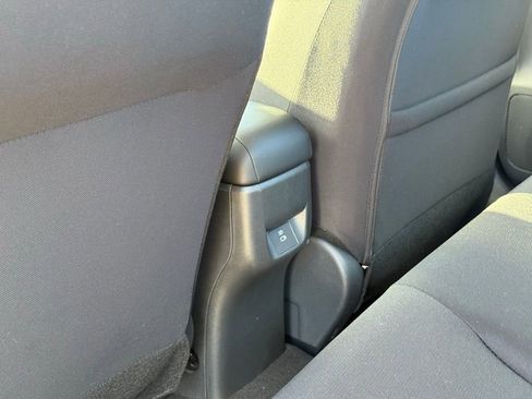 New 2025 Nissan Versa SR w/ Trunk Package image 19