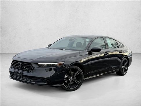 Used 2025 Honda Accord Sport image 1