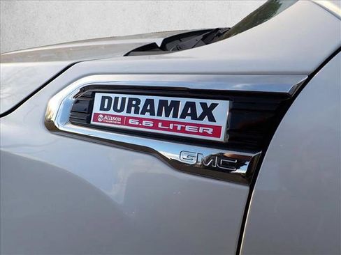 Used 2022 GMC Sierra 3500 Denali w/ Denali Ultimate Package image 7