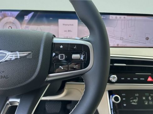 New 2026 Genesis GV70 2.5T AWD/4WD image 32