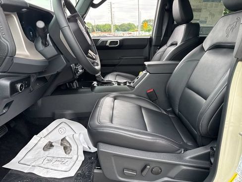 New 2026 Ford Bronco Outer Banks AWD/4WD image 23