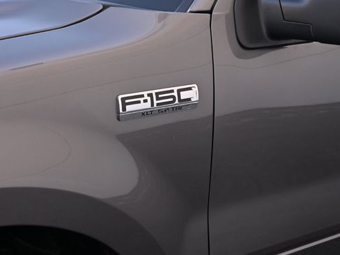 Used 2006 Ford F150 XLT image 11