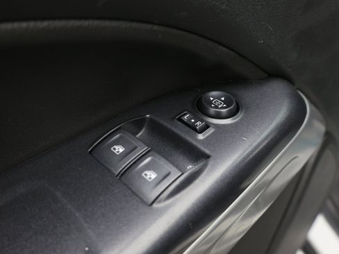 Used 2020 Chevrolet Colorado LT w/ Safety Package AWD/4WD image 14