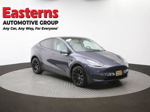 Used 2023 Tesla Model Y AWD image 44