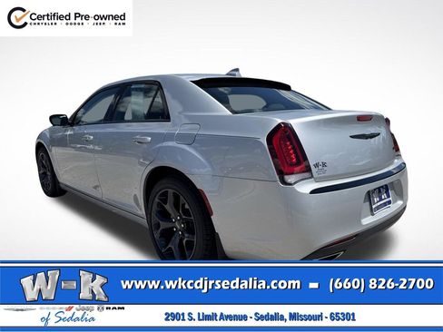Certified 2023 Chrysler 300 Touring w/ Sport Appearance Package RWD image 6
