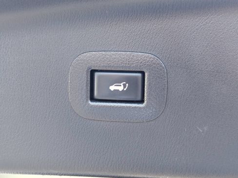 Used 2020 Nissan Armada SL w/ Premium Package AWD/4WD image 34