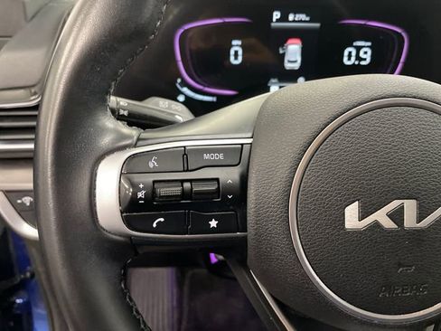 Used 2023 Kia Sportage EX image 17