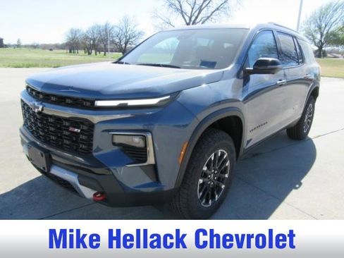 New 2026 Chevrolet Traverse Z71 w/ Driver Confidence Package AWD/4WD image 3