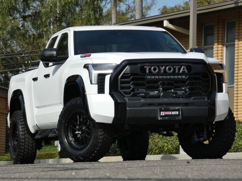 Used 2025 Toyota Tundra SR image 3