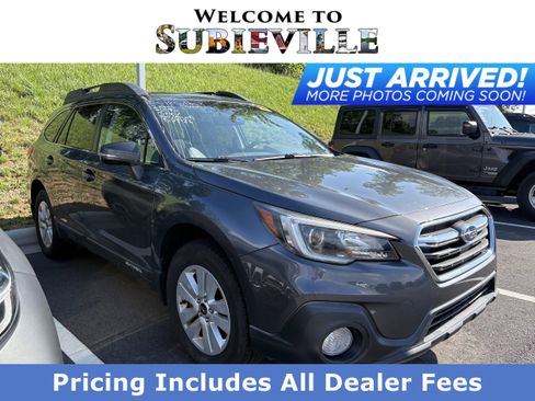 Used 2018 Subaru Outback 2.5i Premium AWD/4WD image 1