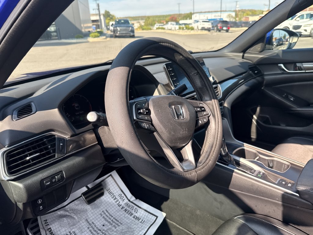 Used 2018 Honda Accord Sport image 13