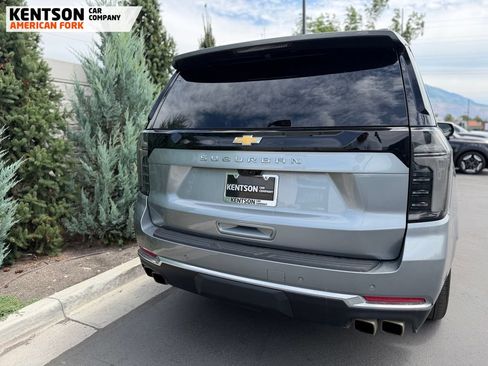 Used 2025 Chevrolet Suburban High Country AWD/4WD image 39