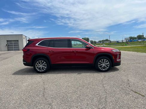 New 2025 Buick Enclave Preferred w/ Power Package image 3
