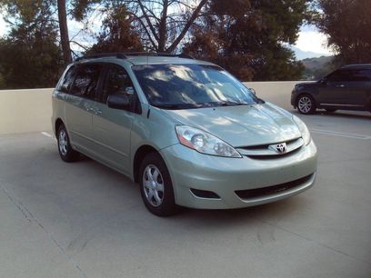Used 2009 Toyota Sienna LE