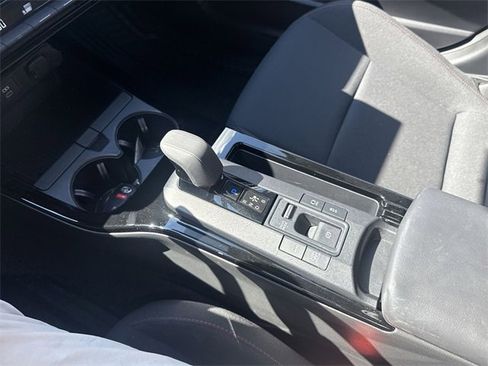 Used 2023 Toyota Prius Prime Premium image 19