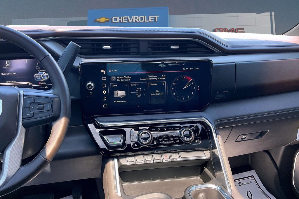 Used 2024 GMC Sierra 3500 Denali w/ Denali Reserve Package AWD/4WD image 11