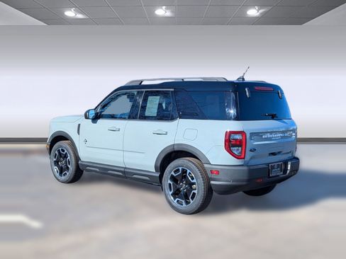 Used 2021 Ford Bronco Sport Outer Banks image 3