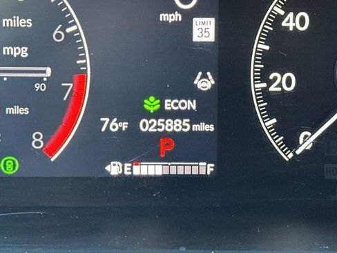 Certified 2023 Honda HR-V LX image 28