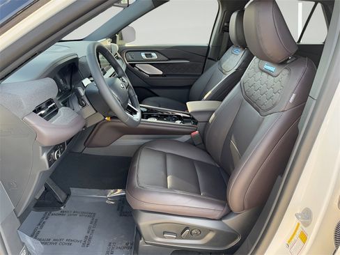 New 2026 Ford Explorer Platinum w/ LUX Leather Package image 10