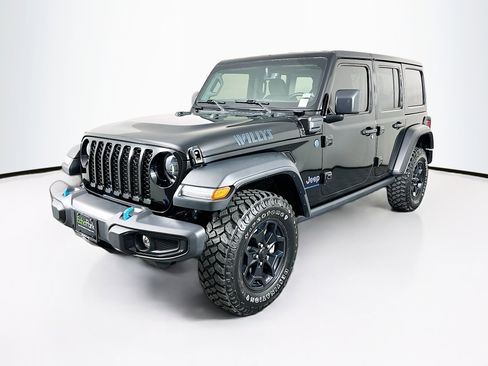 Used 2023 Jeep Wrangler Unlimited w/ Cold Weather Group image 3