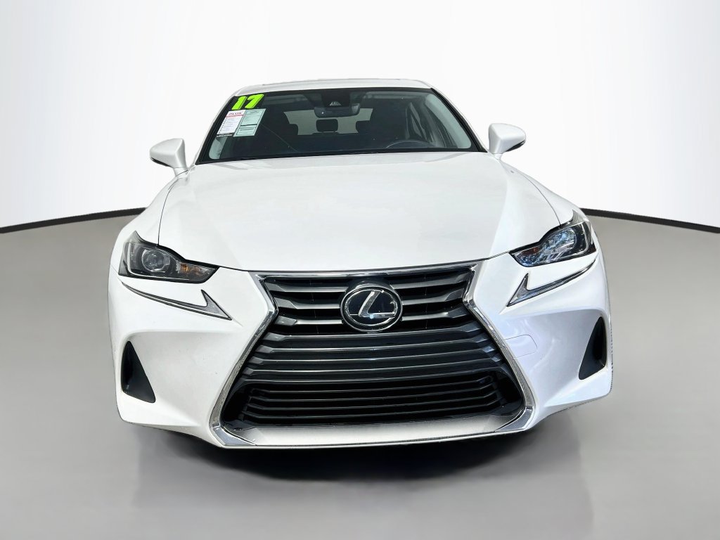 Used 2017 Lexus IS 200t w/ Premium Package RWD image 8