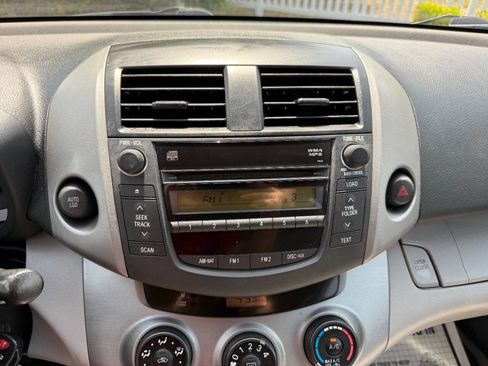 Used 2007 Toyota RAV4 2WD image 23