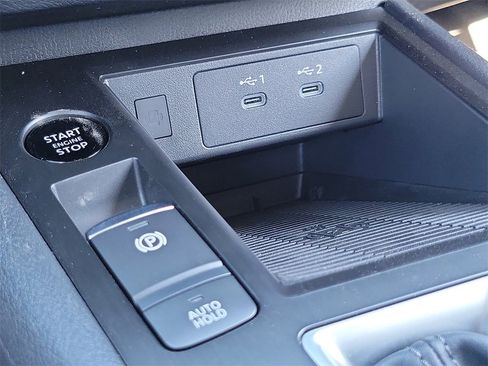 New 2026 Nissan Kicks SV w/ SV Premium Package image 9