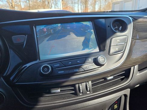 Used 2019 Buick Envision Essence image 12