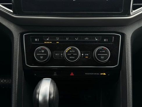 Used 2022 Volkswagen Atlas SE image 32