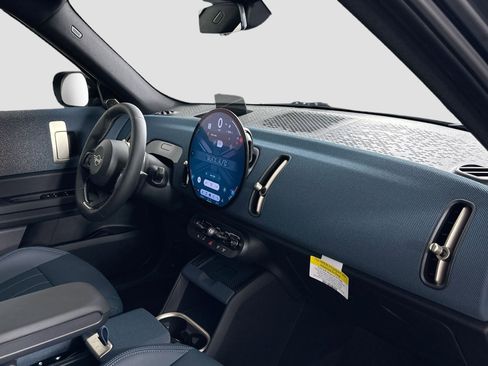 New 2025 MINI Cooper Countryman S w/ Comfort Package Max image 30