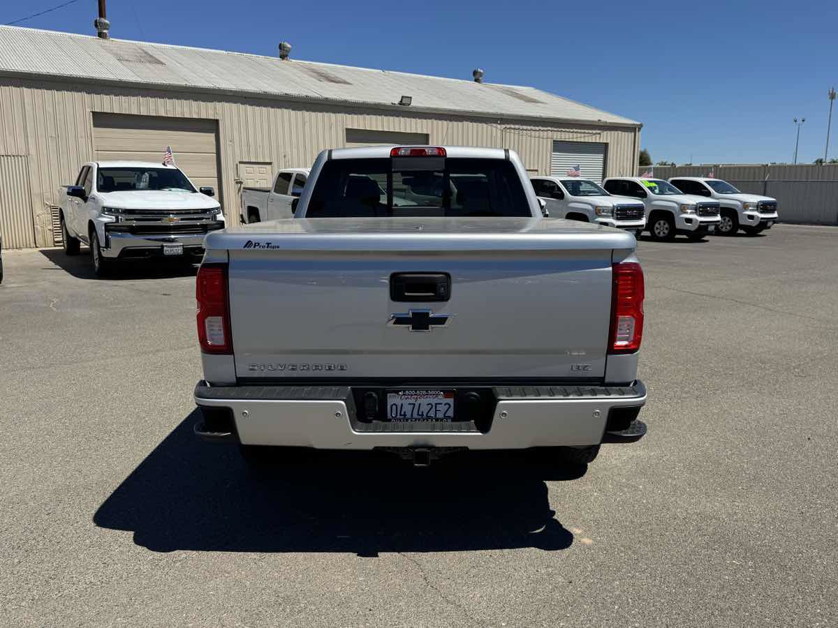 Used 2017 Chevrolet Silverado 1500 LTZ Z71 w/ LTZ Plus Package AWD/4WD image 8