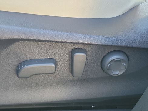 Certified 2025 Subaru Ascent Limited image 20