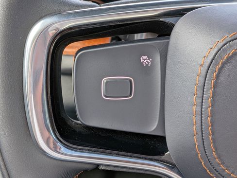 Used 2025 Lincoln Navigator Black Label image 31