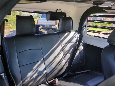 Used 2016 Jeep Wrangler Sahara w/ Connectivity Group image 13