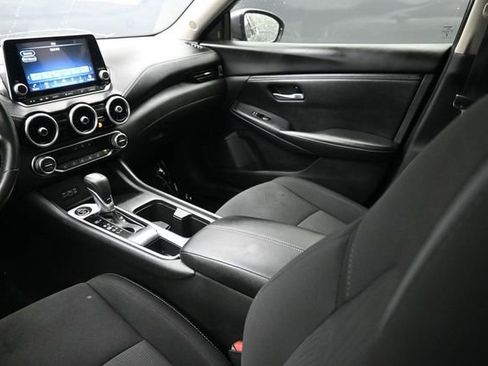 Used 2022 Nissan Sentra SV w/ All-Weather Package FWD image 10